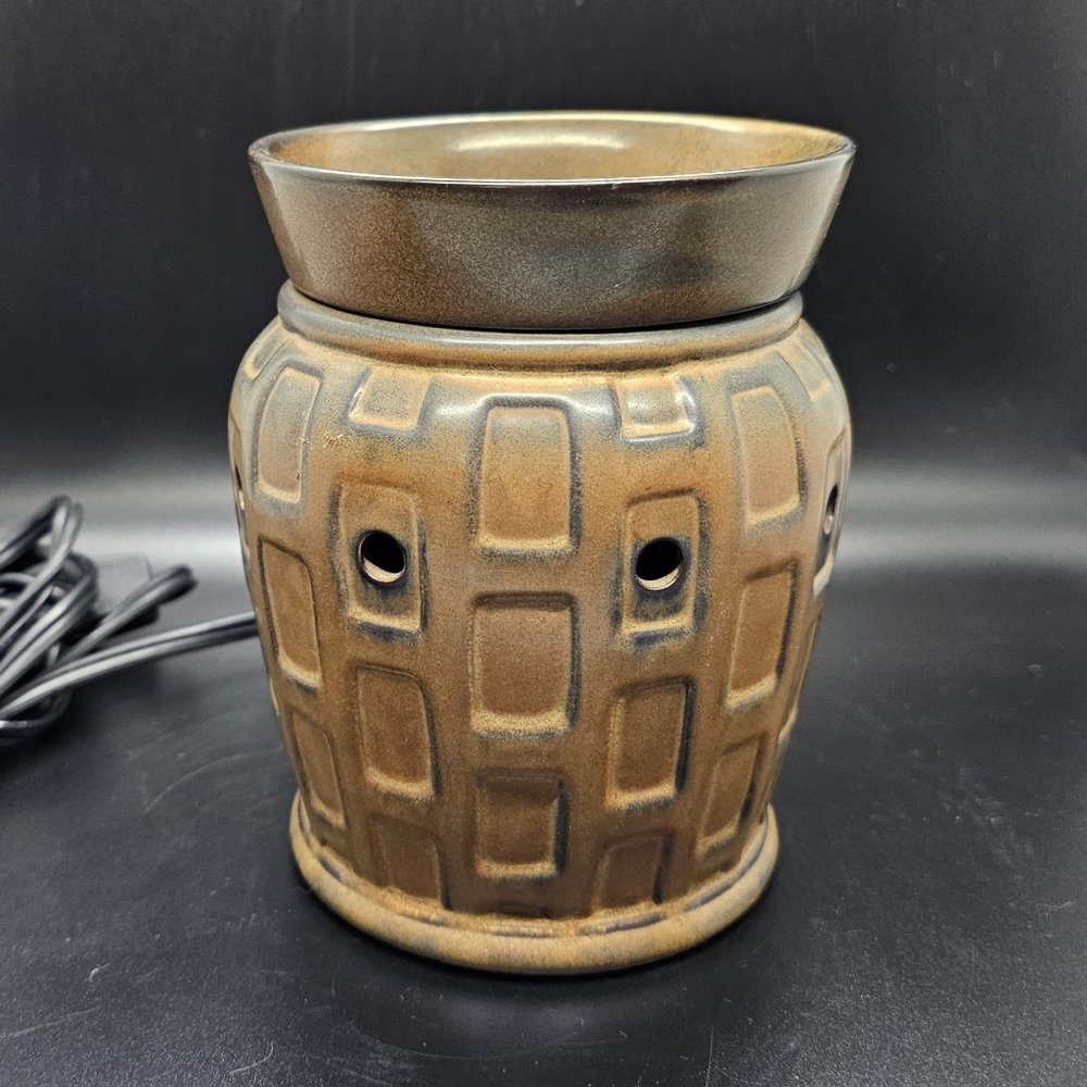 SCENTSY Strata Full Size Warmer Wax Melts